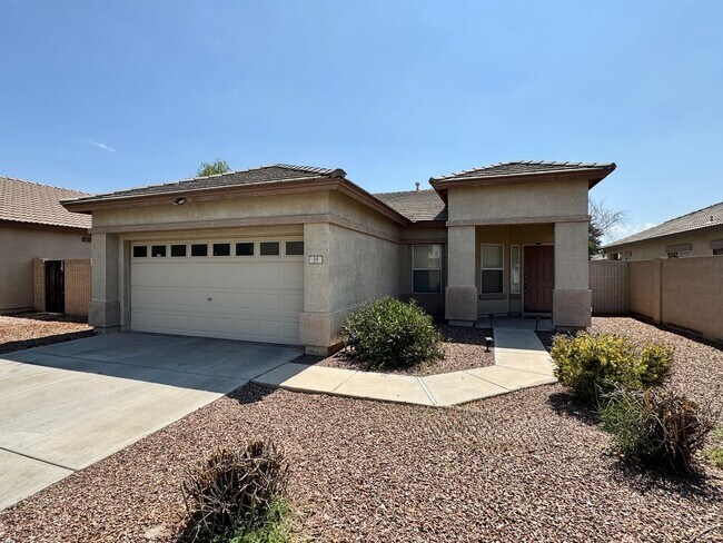 Foto del edificio - 4 Bedroom/2 Bath Single Level Home In Avon...