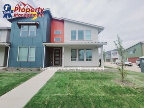 Building Photo - 452 N Traquair Ln