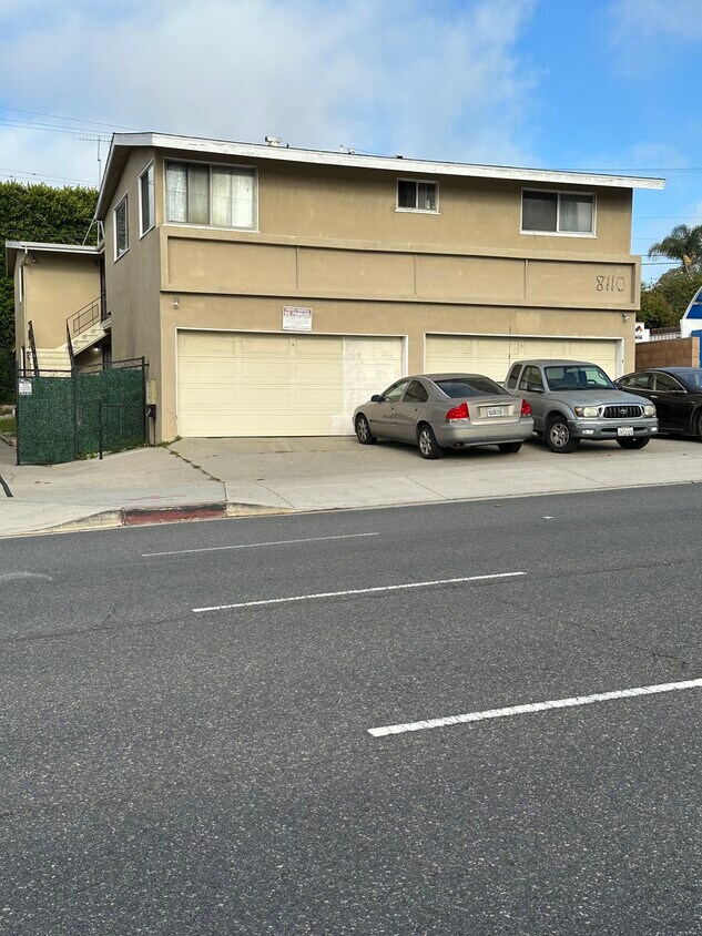 Foto principal - 8110 Lincoln Blvd