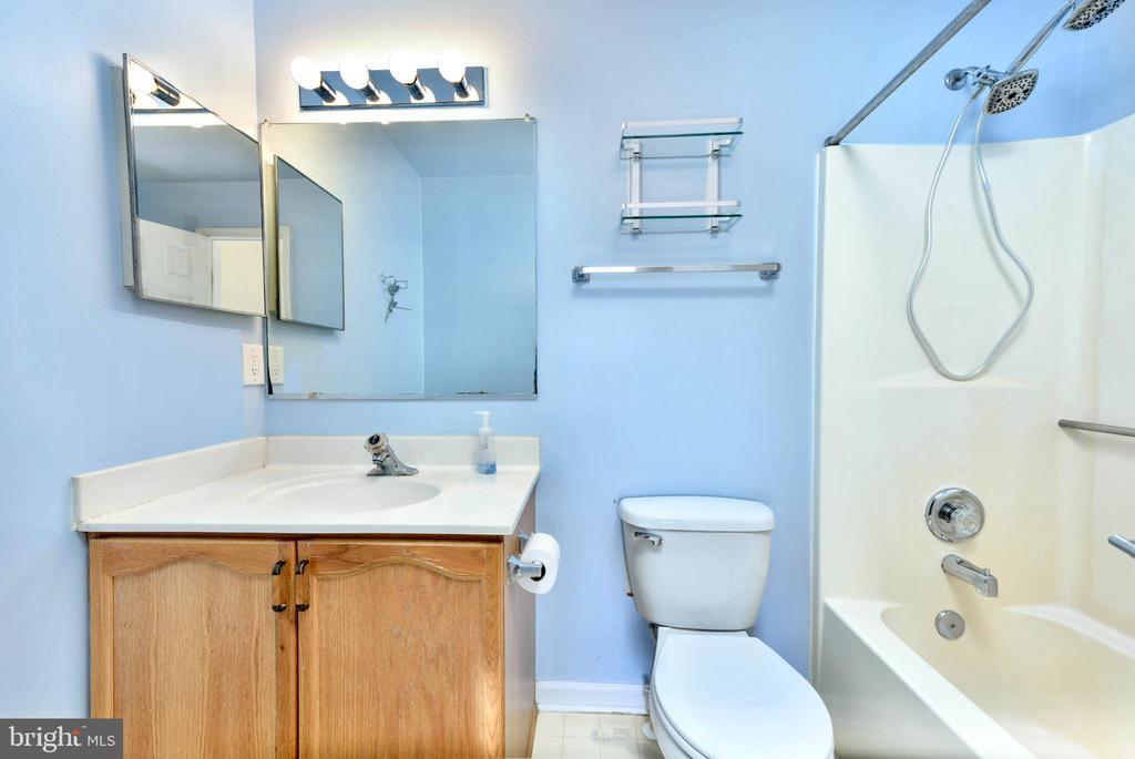 Foto principal - 523 Blacksburg Terrace NE
