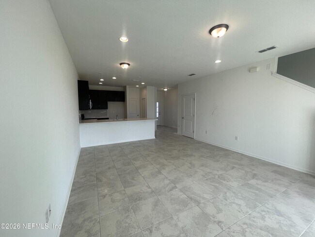 Foto del edificio - 40 Pinebury Ln