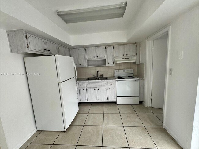 Foto del edificio - 6311 Moseley St