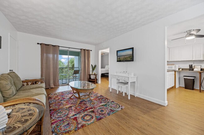 Building Photo - 141 California Ave