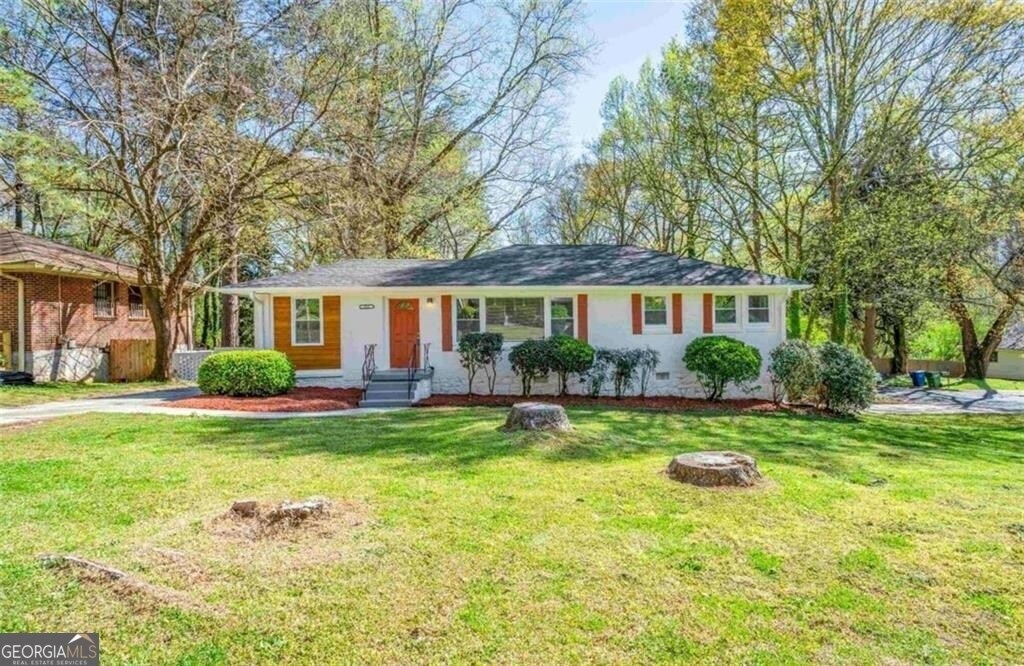 Primary Photo - 385 Carey Dr SE