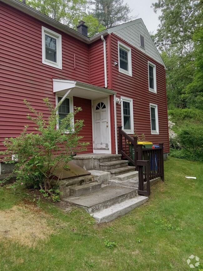 Building Photo - 31 Farrell Rd