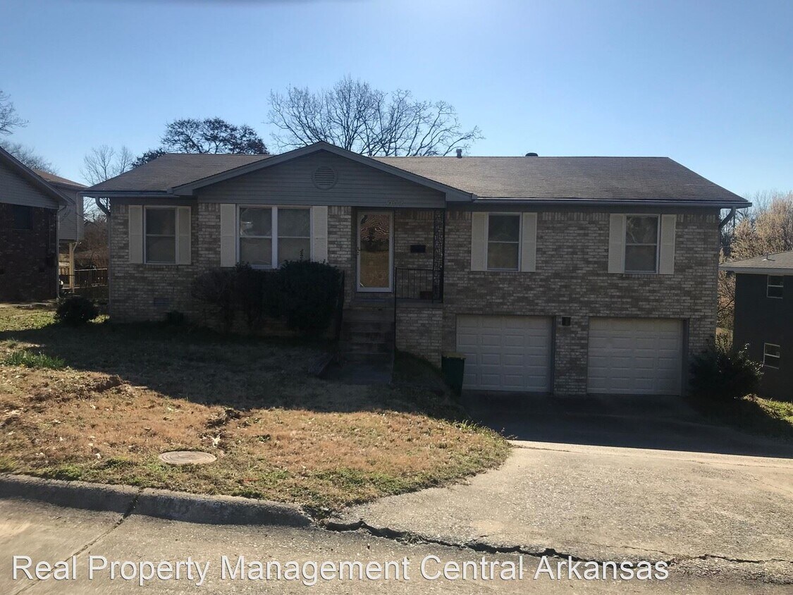 Foto principal - 3 br, 2 bath House - 4612 N Cypress St.,