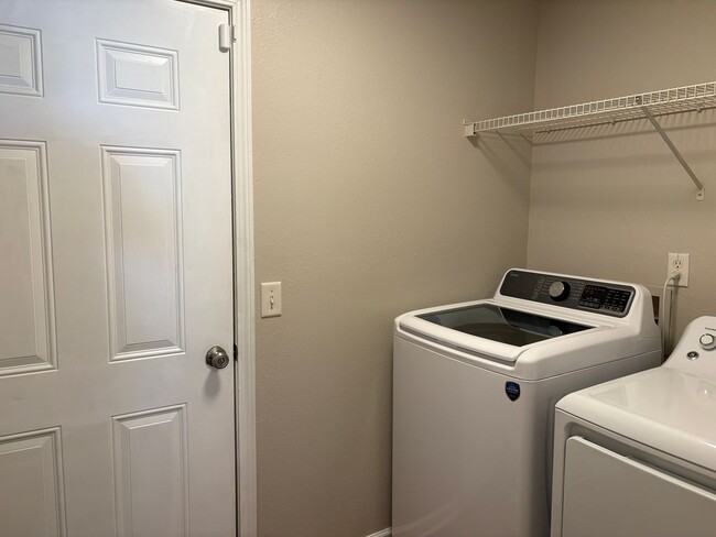 Building Photo - 116 Wax Myrtle Ct