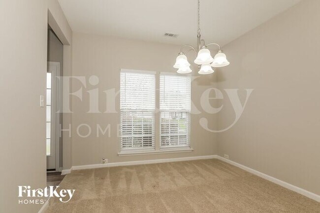 Building Photo - 13312 Salvo Dr