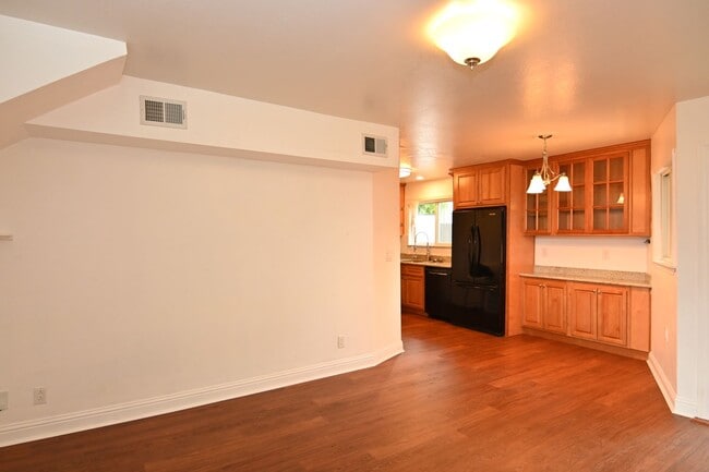 Foto del edificio - Walk to Japantown,  Updated 2 / 2.5, Cat &...
