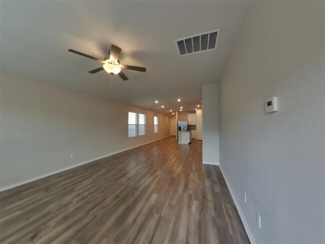 Foto del edificio - 3528 Stride Ln