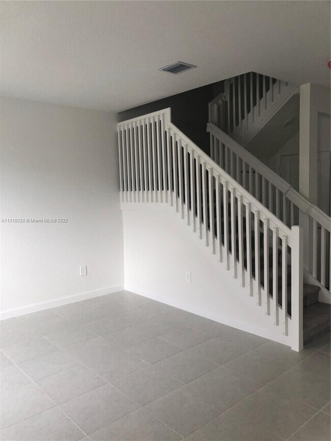 Foto del edificio - 12429 NW 23rd Ct