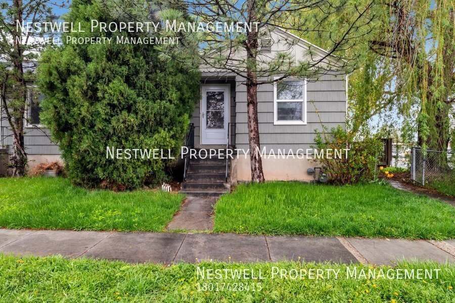 Primary Photo - Fantastic 4-bed Multiplex in South Salt Lake