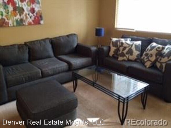 Foto del edificio - 3 br, 2 bath House - 10301 W. Girton Drive...