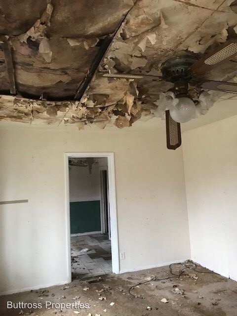 Foto del edificio - 2 br, 2 bath House - 3306 E 13th St