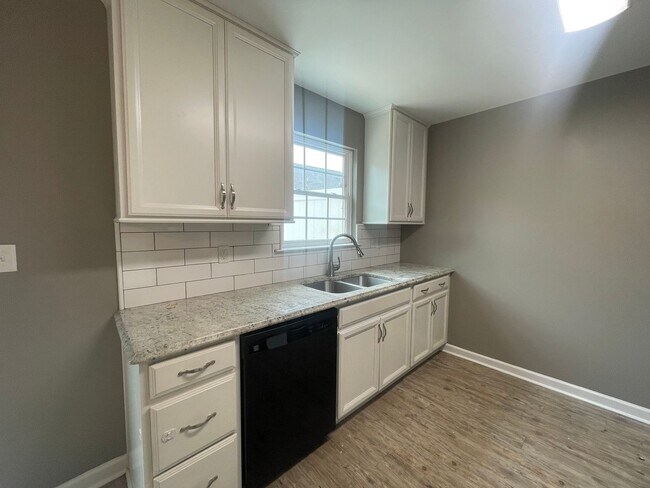 Foto del edificio - Tavern Grove Community