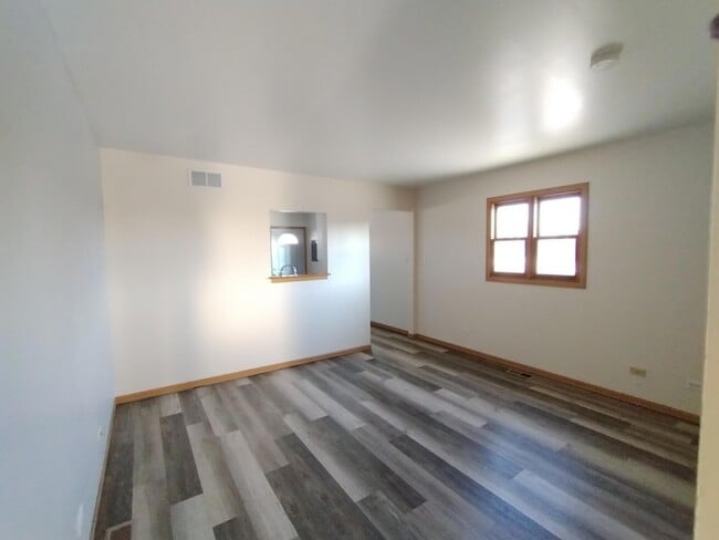 Building Photo - 221 N Broad St