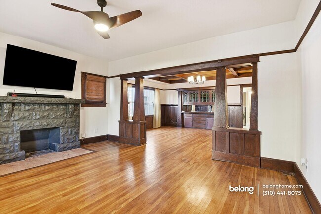 Foto del edificio - 1610 W 36th Pl