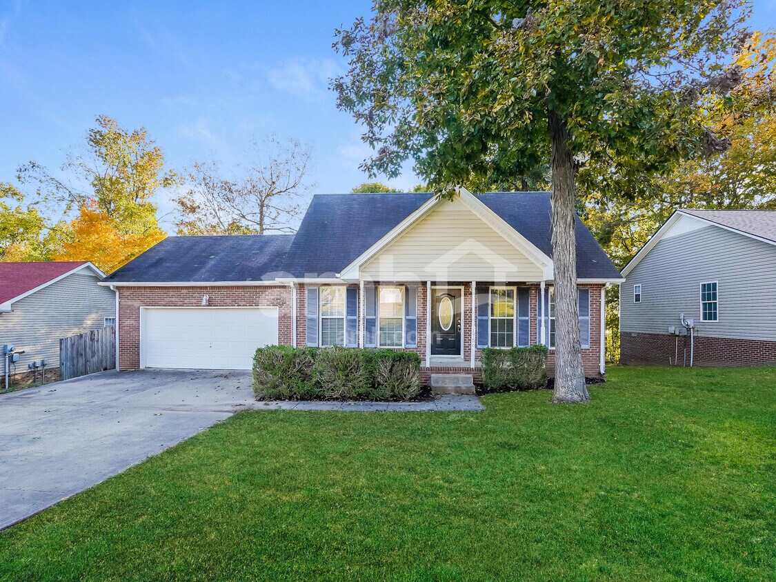 Foto principal - 1756 Hazelwood Rd