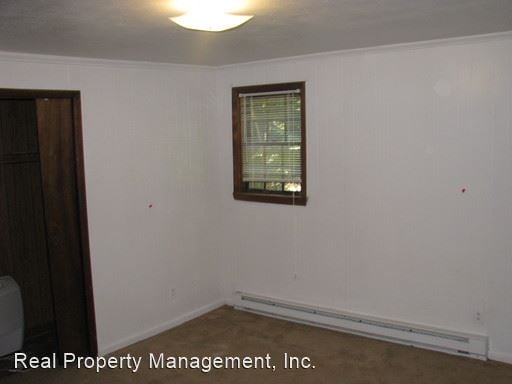 Building Photo - 324 Caroline Ave
