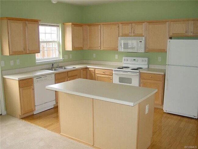 Foto del edificio - Great Glen Allen Townhome!!