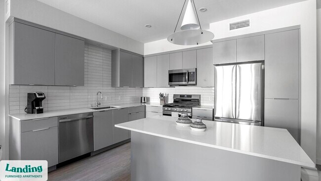 Foto del edificio - 9235 W Russell Rd