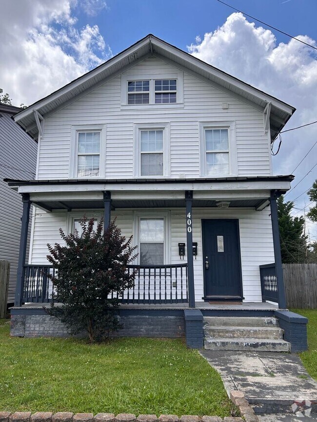 Building Photo - 400 Jamestown Ave