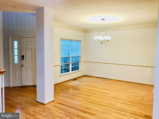 Foto del edificio - 253 Torrey Pine Ct