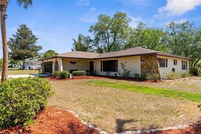 Building Photo - 2072 Maguire Ave