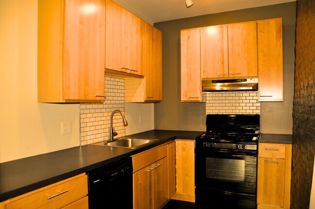 Foto del edificio - 336 St Paul St