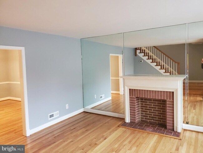 Foto del edificio - 1503 Burnwood Rd