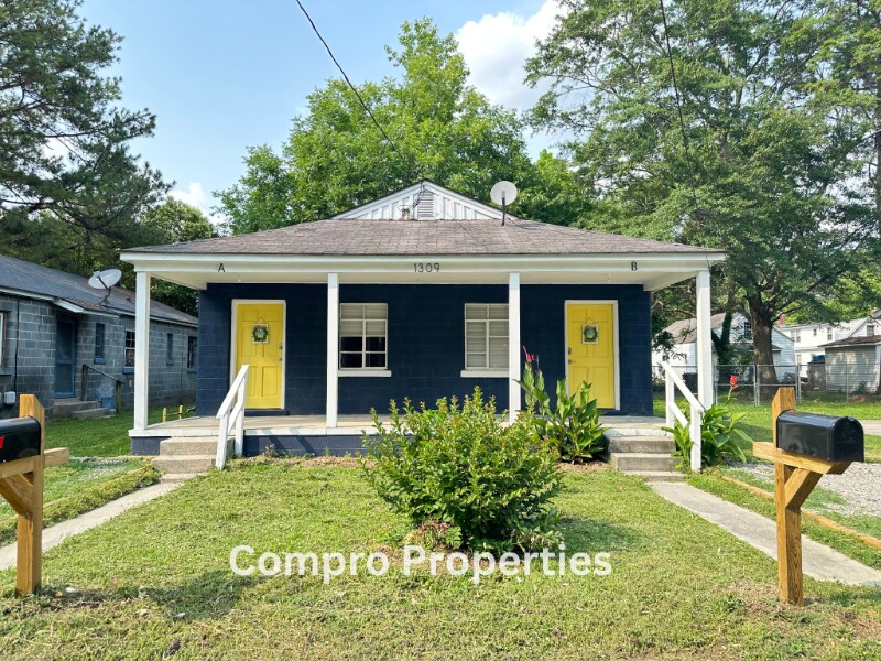 Primary Photo - 1309 Washington St E