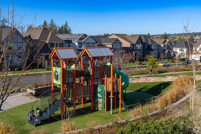 Foto del edificio - Newer Construction 5 Bedroom Home in East Ridge at River Terrace in Tigard