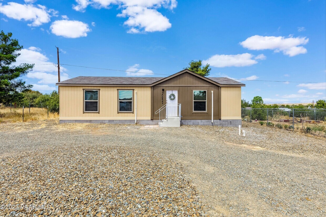 Primary Photo - 20932 E Deer Valley Ln