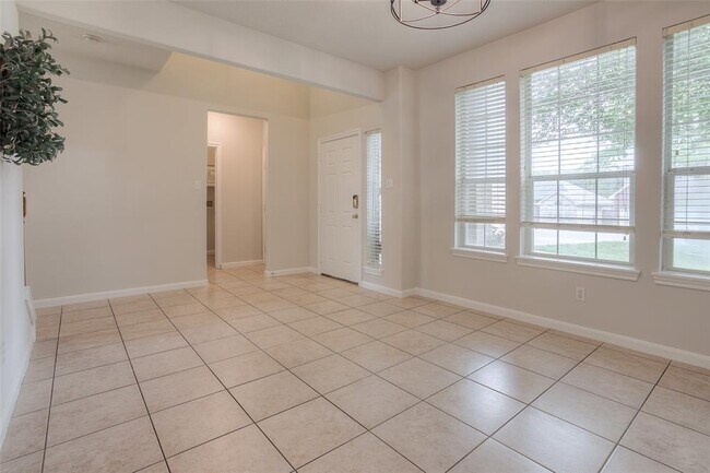 Building Photo - 984 Oak Falls Dr