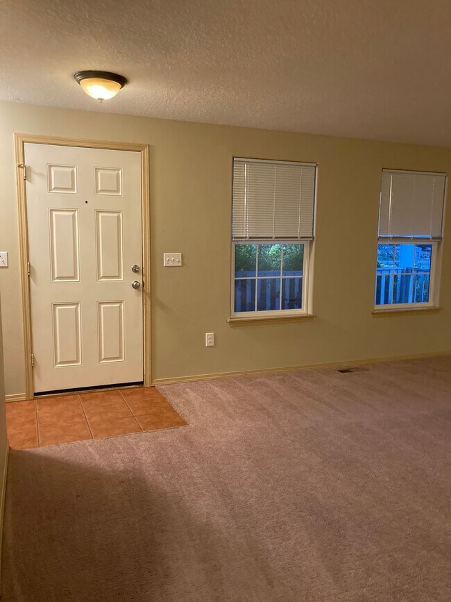 Building Photo - 2 Story Home in Lafayette