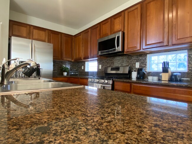 Foto del edificio - 50083 San Solano Rd