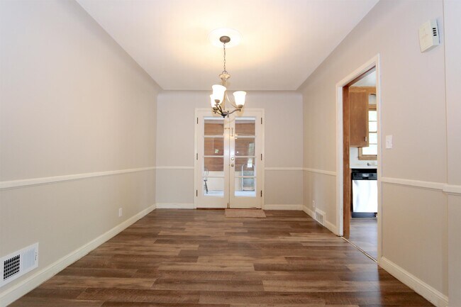 Building Photo - 5137 Gorgas Ave