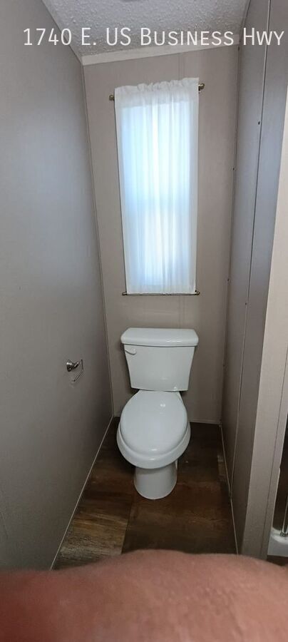 Foto del edificio - 8 D St