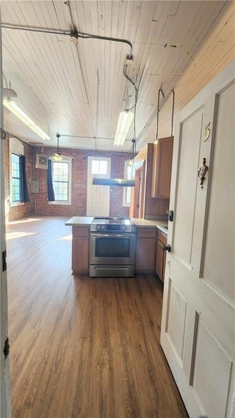 Building Photo - 2594 Front St