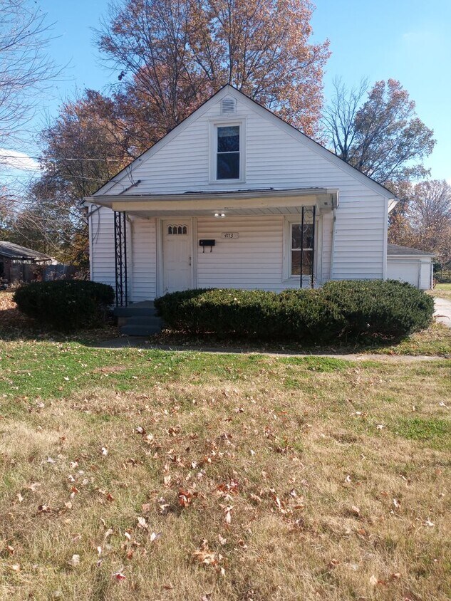 Bungalow in the Pleasure Ridge Park Neighb... - Bungalow in the Pleasure Ridge Park Neighb...