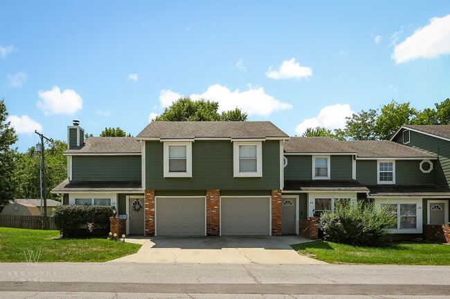 Building Photo - Sagebrook Townhomes