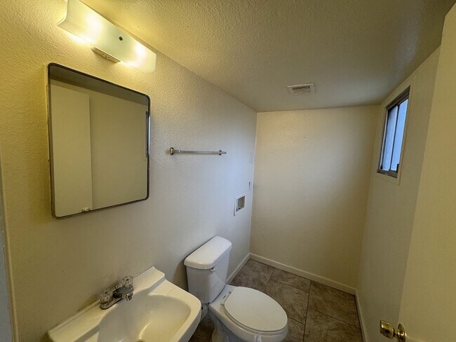 Foto del edificio - Maryvale 2br townhome