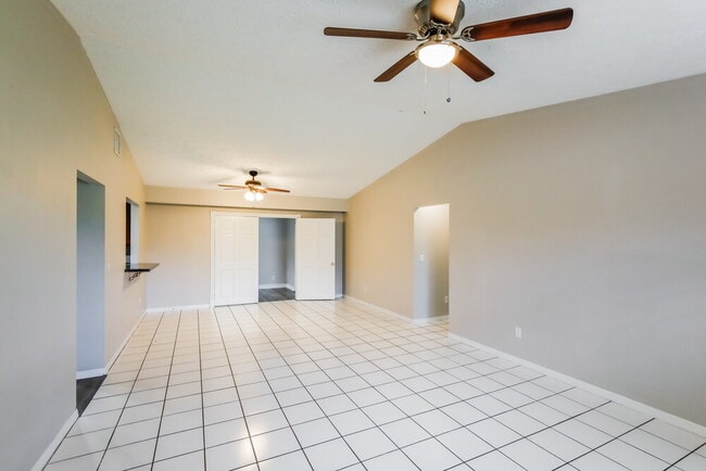 Building Photo - 2496 SW Falcon Cir