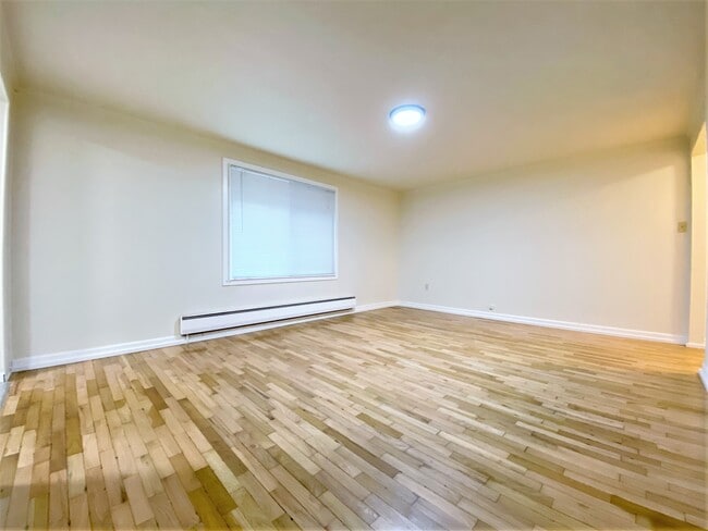 Building Photo - Old Towne Apartments