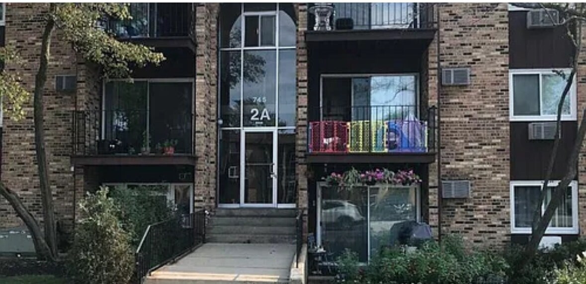 Foto principal - 745 Hill Dr