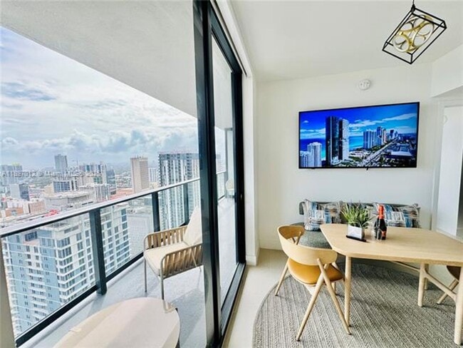 Building Photo - 159 NE 6th St