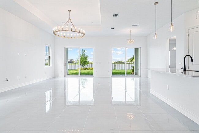 Photo - 10444 Northbrook Cir House