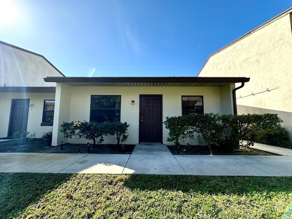 1232 N Haverhill Rd Unit 1, Haverhill, FL 33417 Apartment for Rent in