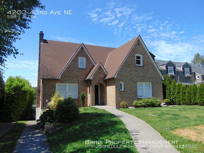 Building Photo - 4203 43rd Ave NE