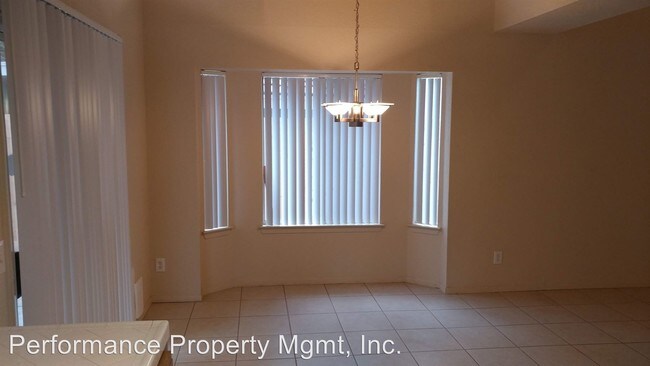 Building Photo - 3 br, 2 bath House - 8874 N. Barton Avenue